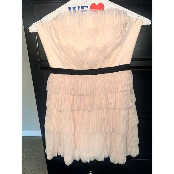 BCBGMAXAZRIA Women's Strapless  Fit & Flare Dress Size 6 - Picture 3 of 10